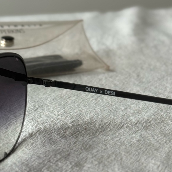 Quay Black Aviator Sunglasses - Picture 4 of 13
